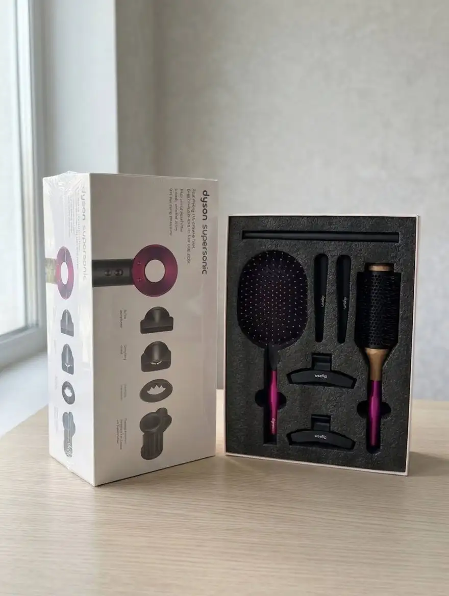Продам подарочный набор Dyson Supersonic - Фены (Электроника) в Неизвестно