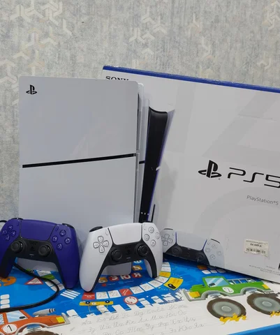 Продам PS5 Slim 1TB Японская ревизия - Электроника в Неизвестно