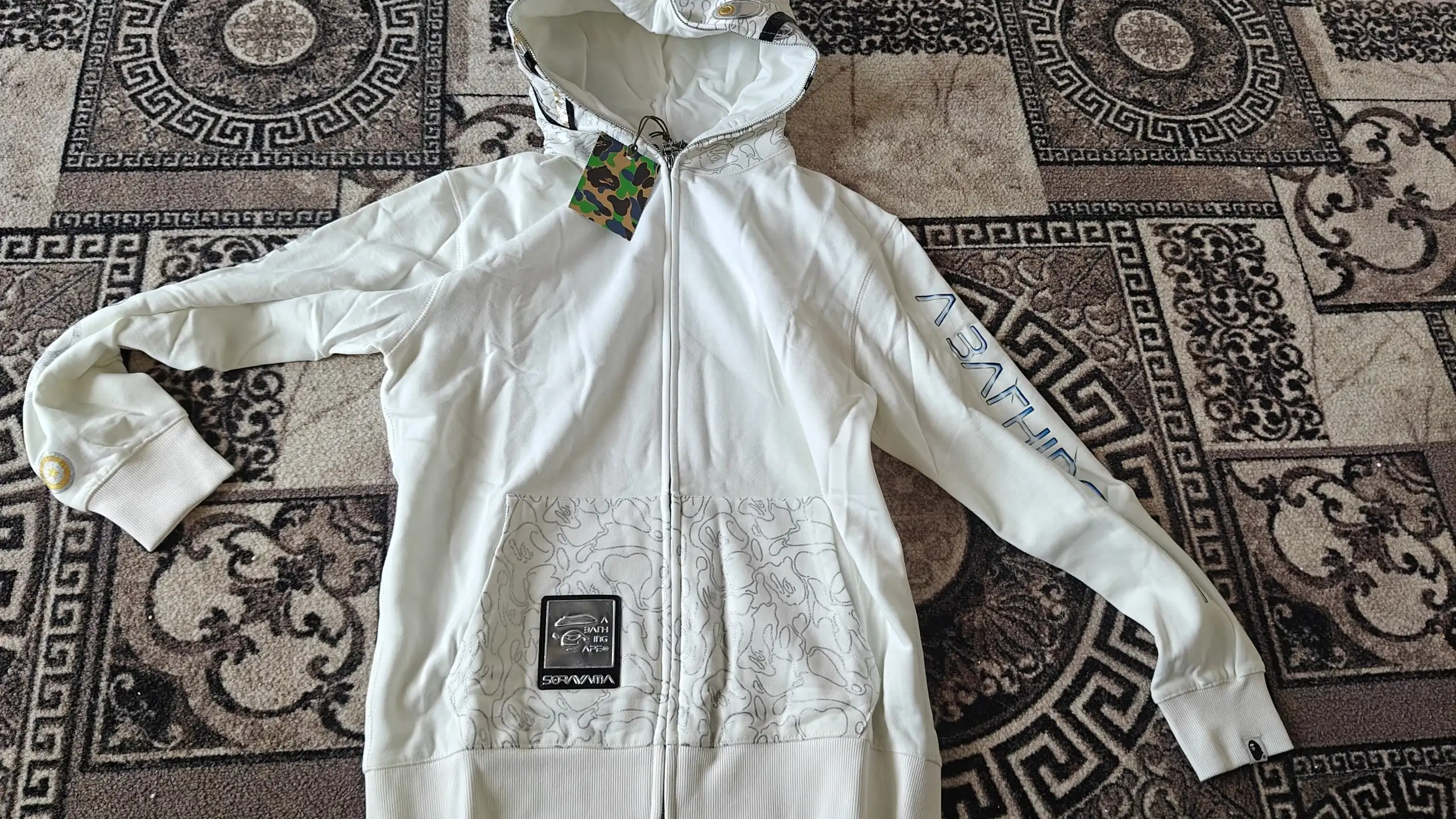 Зип-худи Bape x Hajime Sorayama в XL - Верхняя одежда (Одежда) в Неизвестно