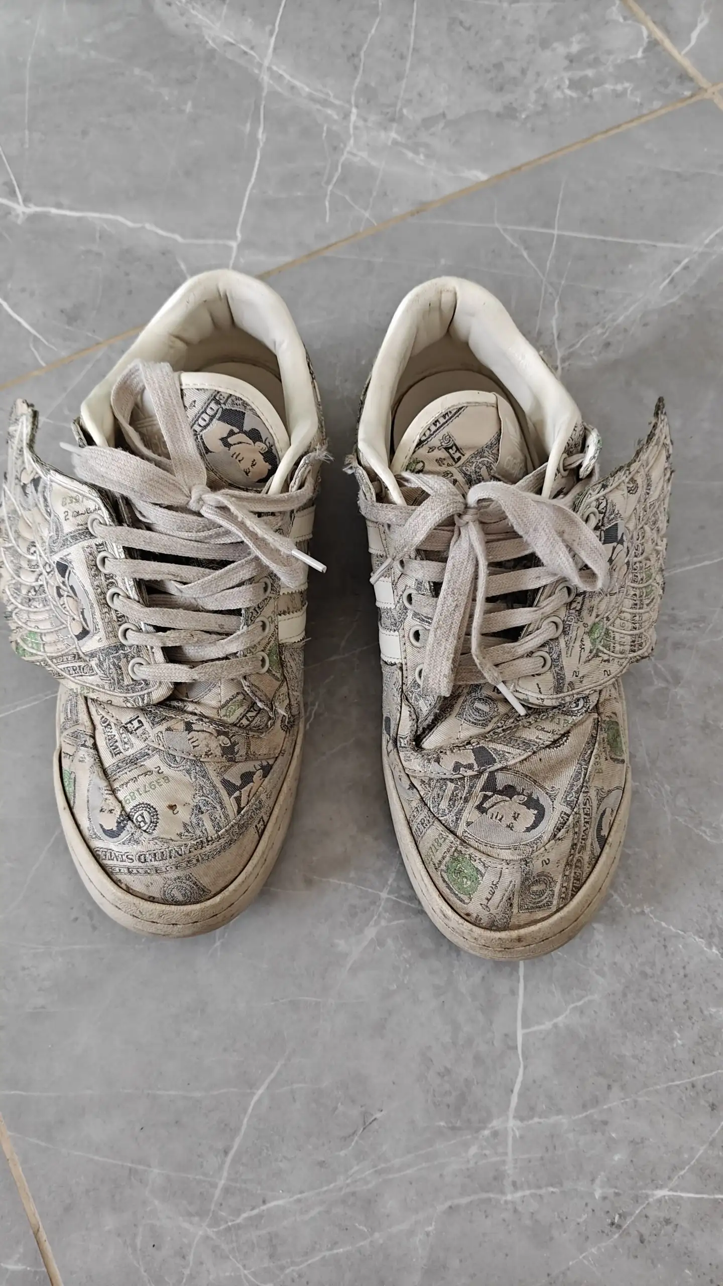 Легендарные кроссовки Adidas Jeremy Scott Money - Обувь (Одежда) в Орск