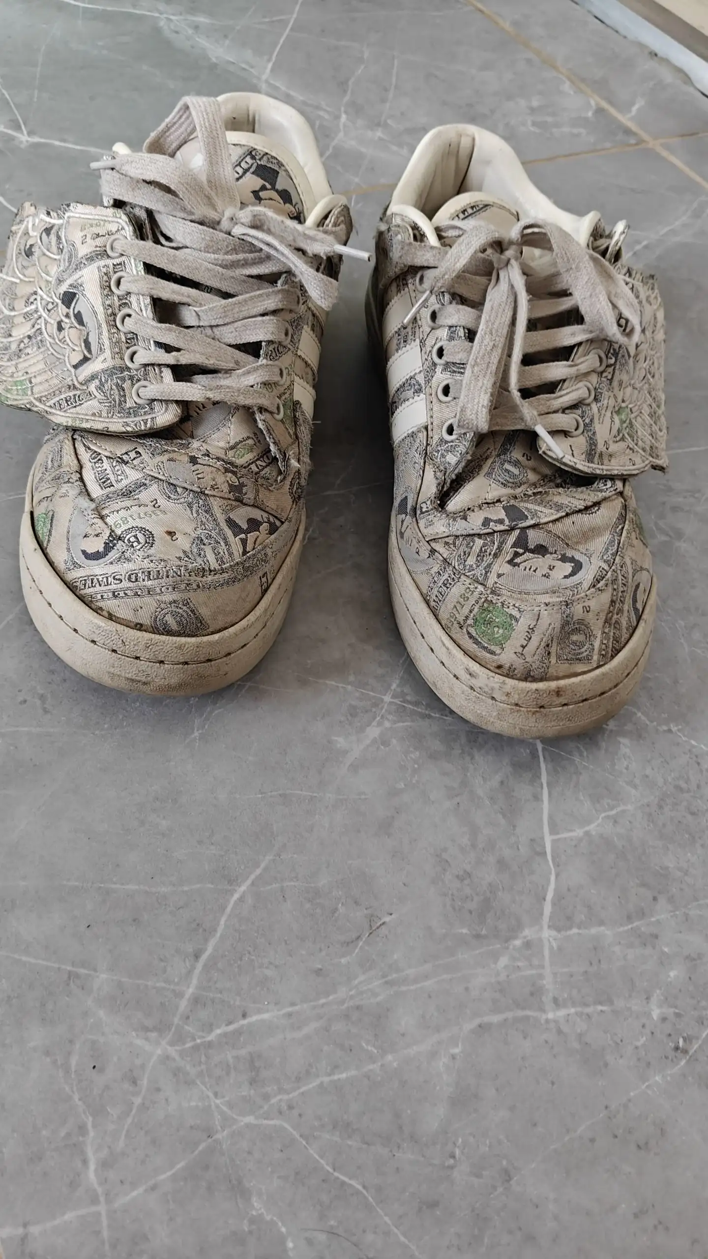 Легендарные кроссовки Adidas Jeremy Scott Money - Обувь (Одежда) в Орск