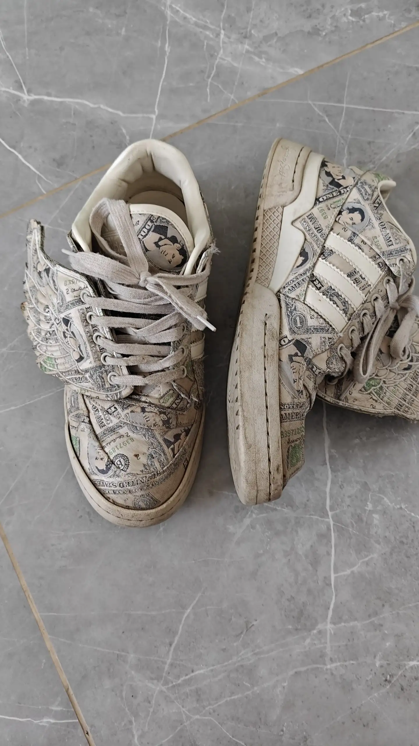 Легендарные кроссовки Adidas Jeremy Scott Money - Обувь (Одежда) в Орск