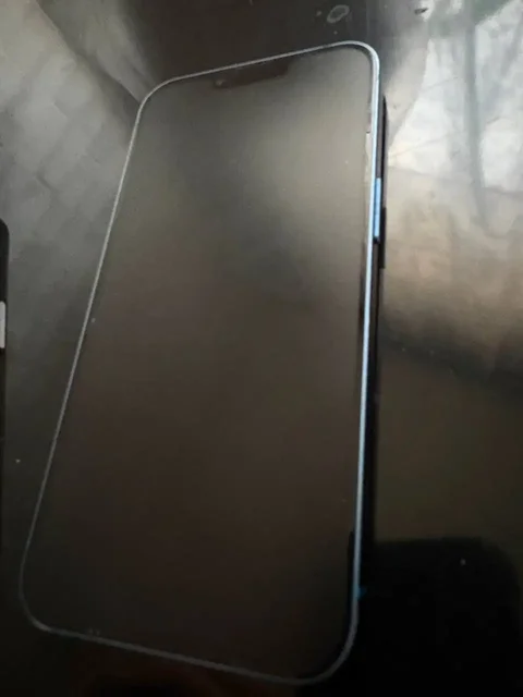Продам iPhone 13 128GB 75% - Наушники в Орск