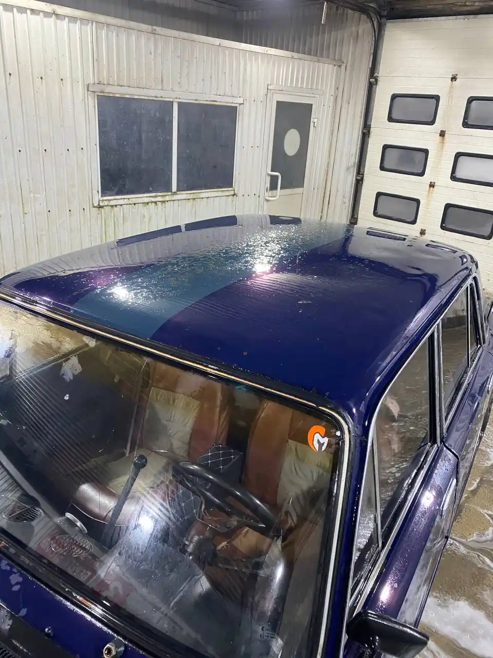 Автомобиль 1980 года