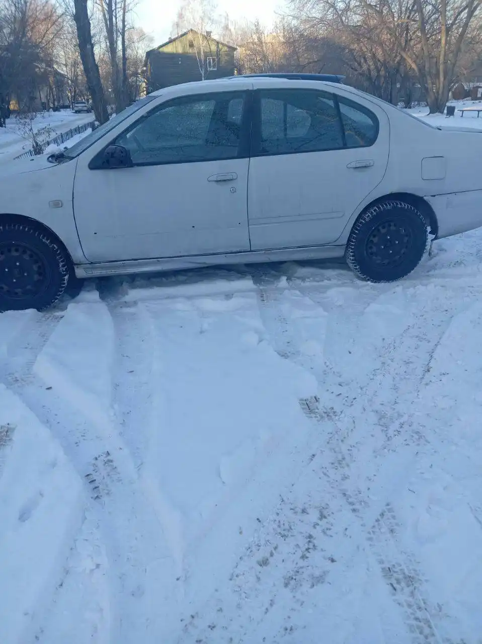 Продажа Ниссан 1.6 на механике