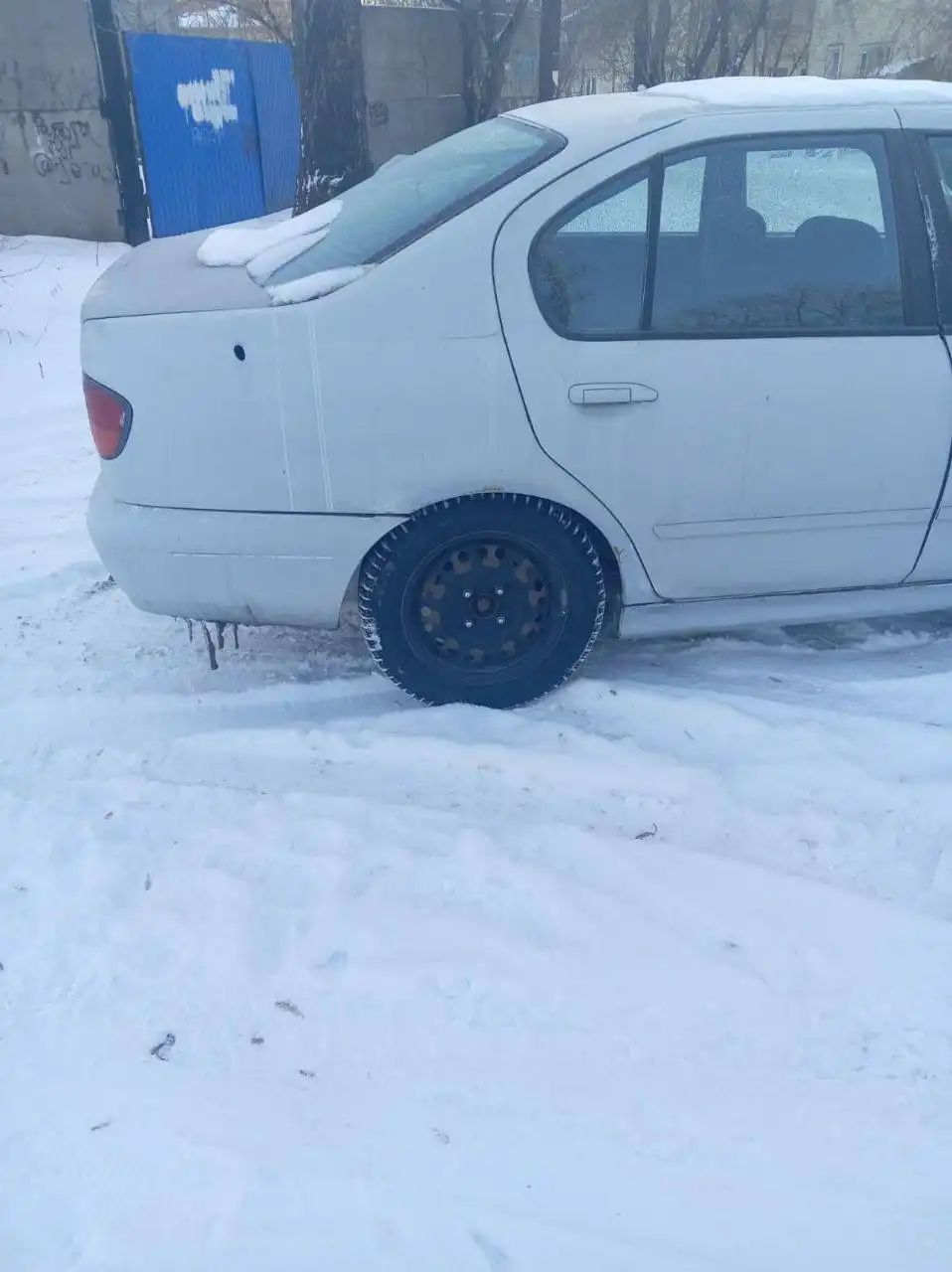 Продажа Ниссан 1.6 на механике