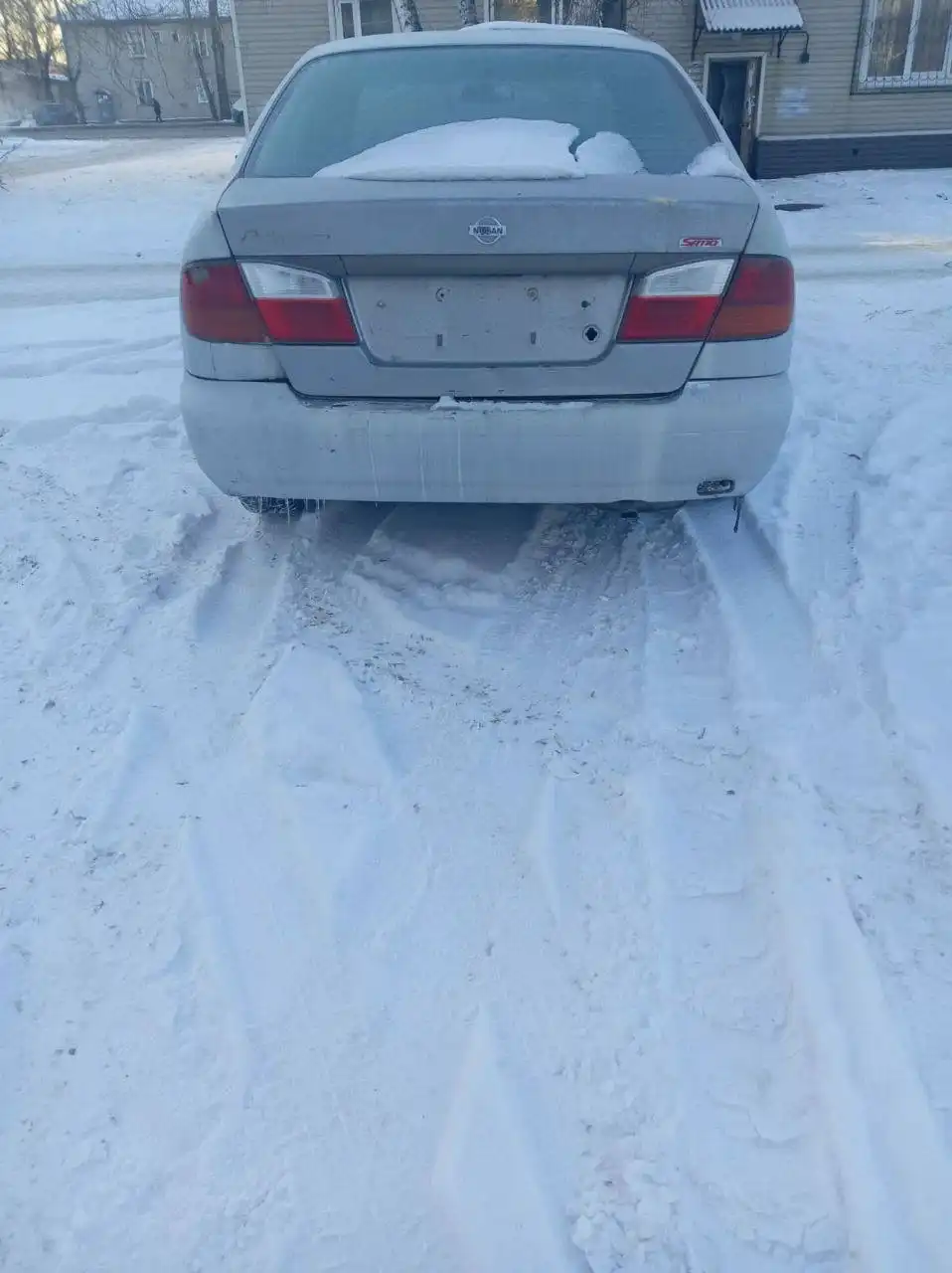 Продажа Ниссан 1.6 на механике