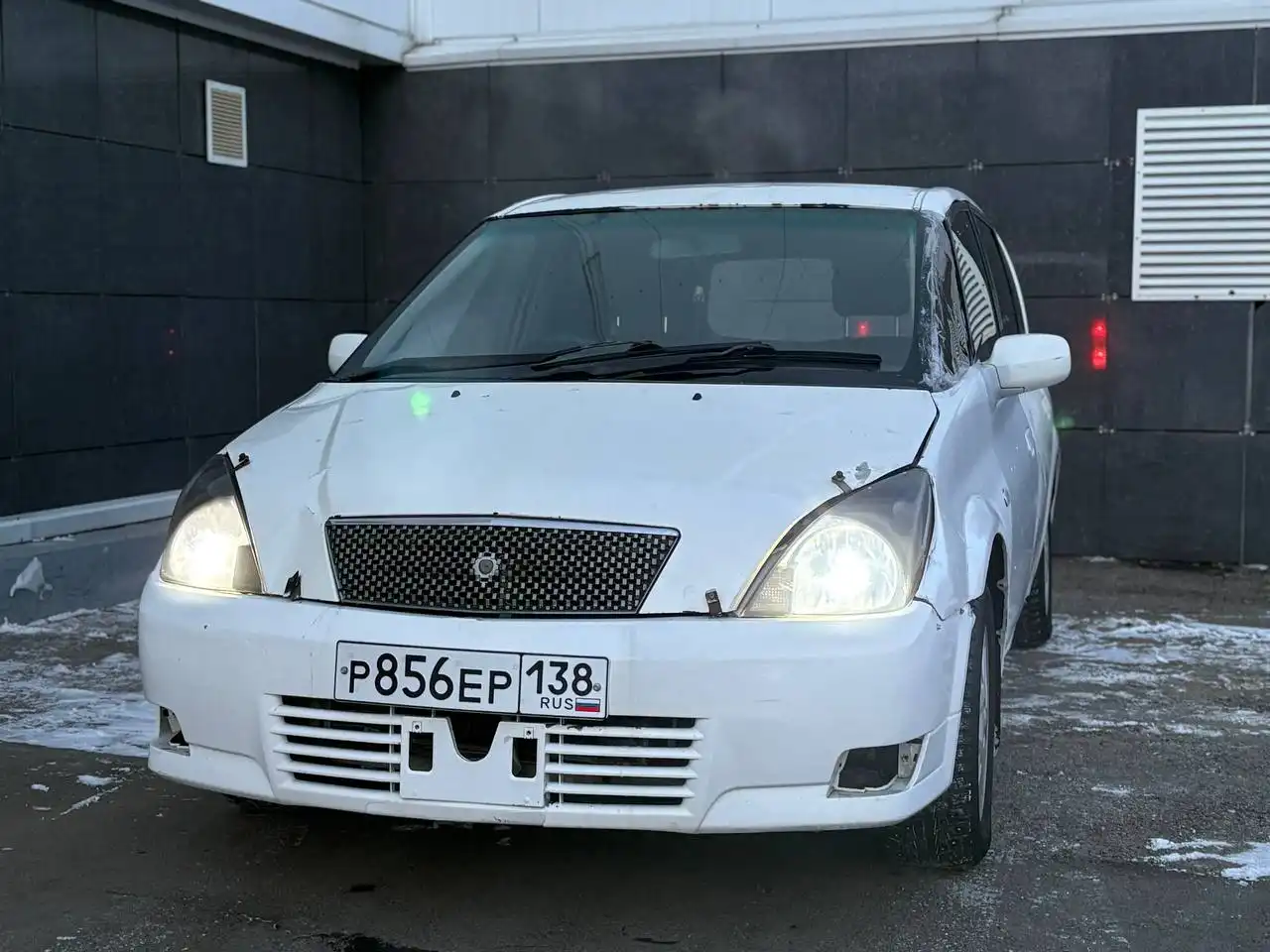 Toyota Opa 2001 года в Иркутске