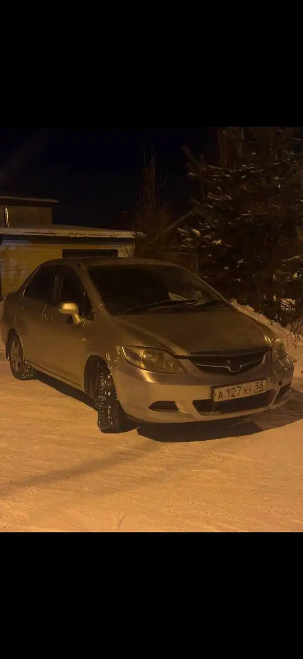 Продается Honda Fit Aria 2006 года