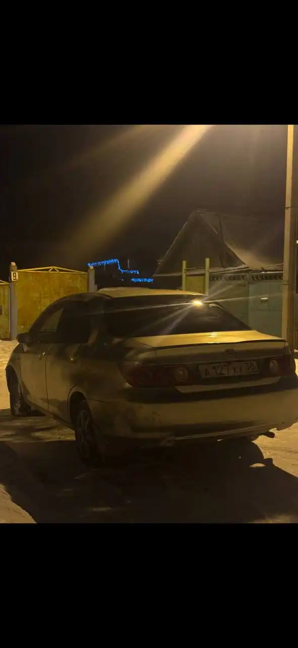 Продается Honda Fit Aria 2006 года