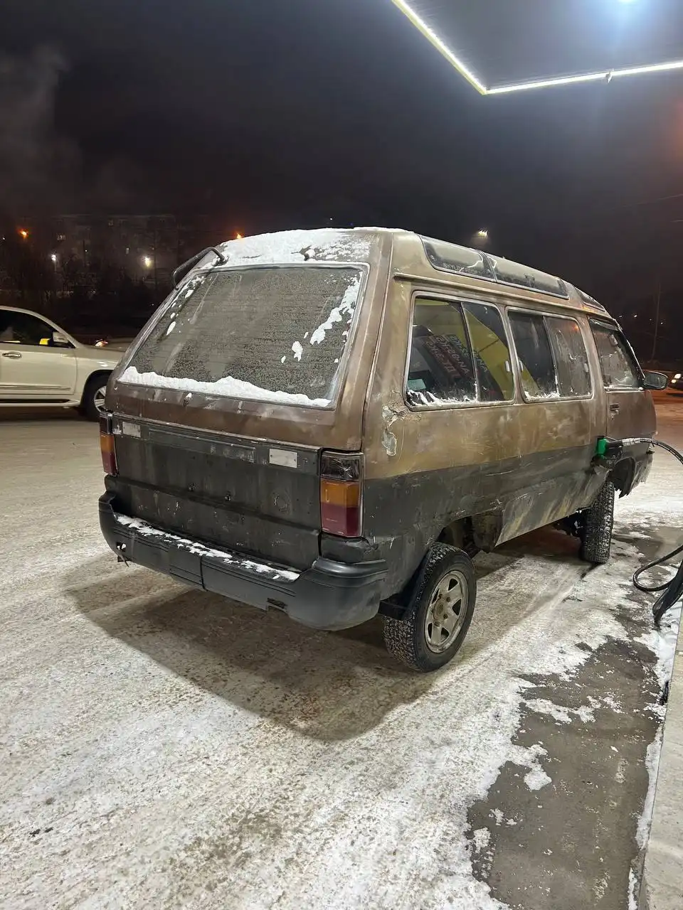 Toyota Master Ace Surf 1988