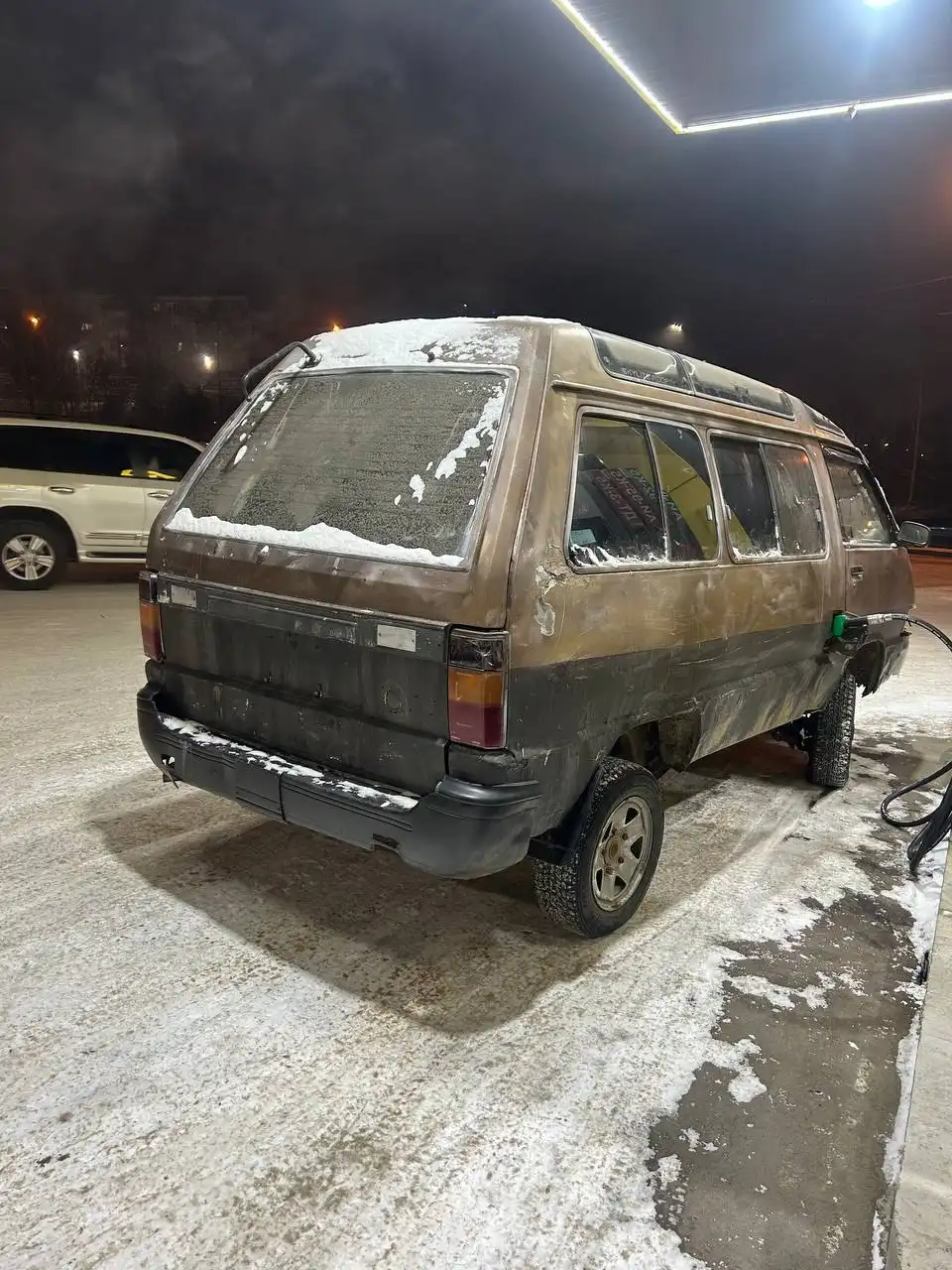 Toyota Master Ace Surf 1988