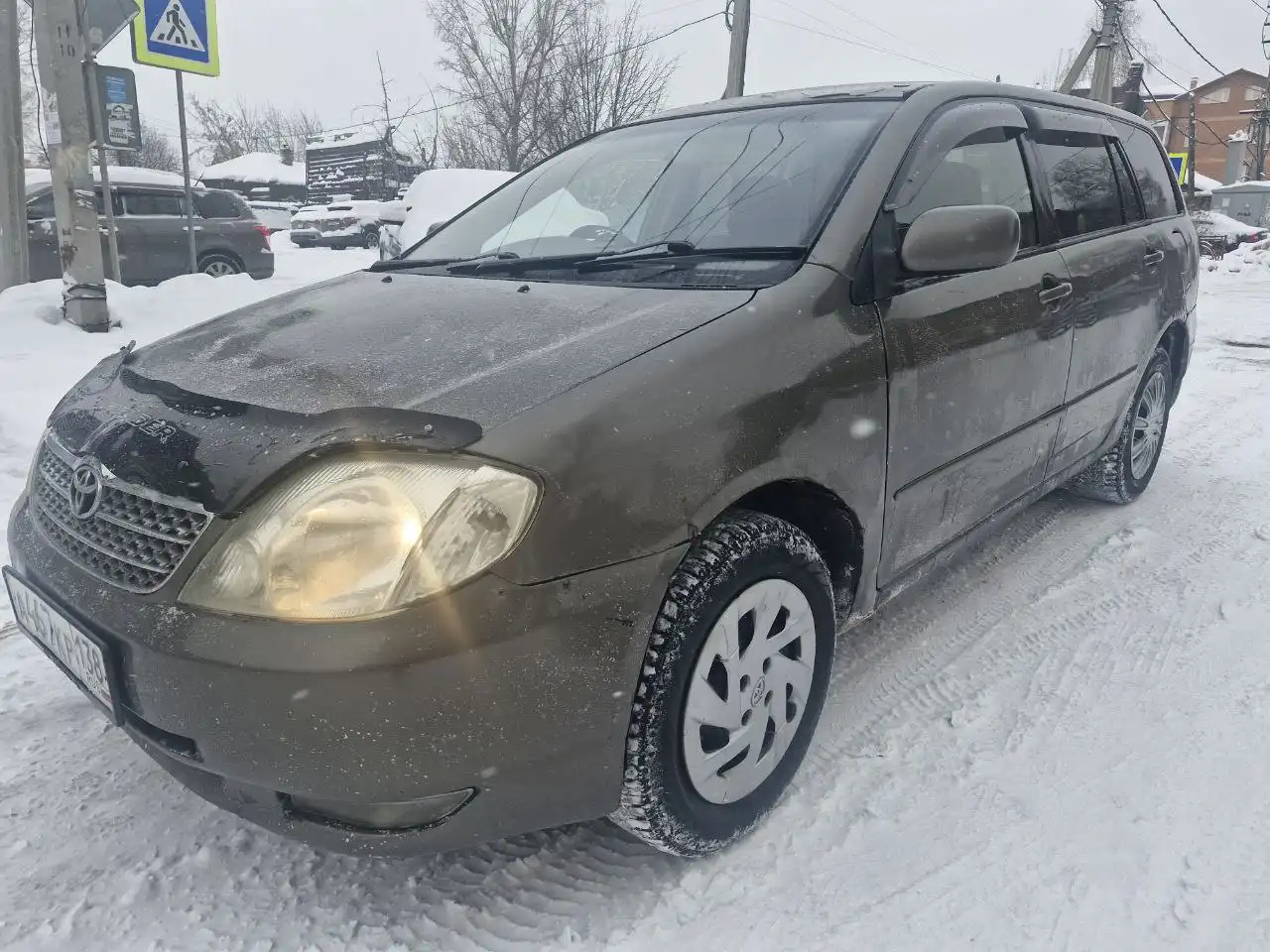 Продам Fielder 2000 года