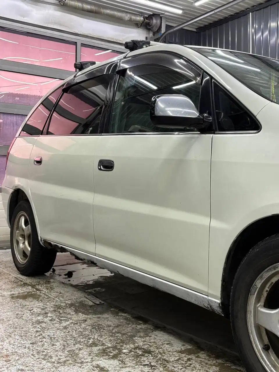 Toyota Nadia 2000 года выпуска в хорошем техническом состоянии