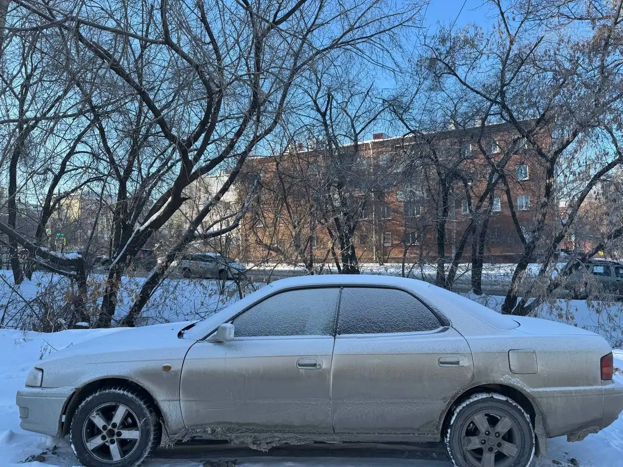 Продажа автомобиля Vista 40 2.0 с АКПП - Легковые автомобили (Авто) в Иркутск