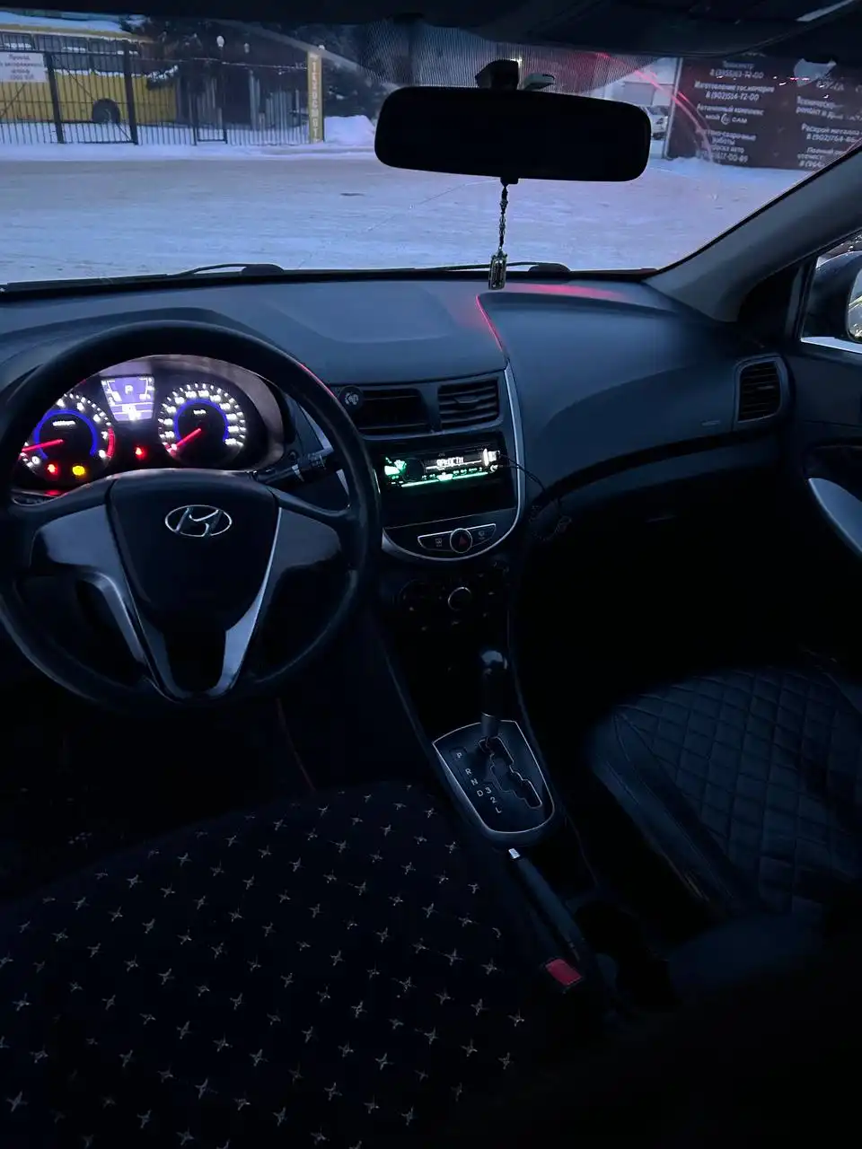 Продам Hyundai Solaris в темно-сером окрасе - Легковые автомобили (Авто) в Иркутск