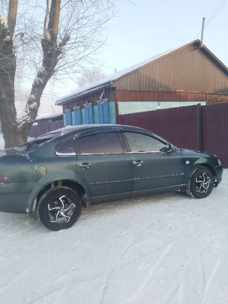 Volkswagen Passat Б5 1.8 2000г. в хорошем состоянии - Легковые автомобили (Авто) в Иркутск