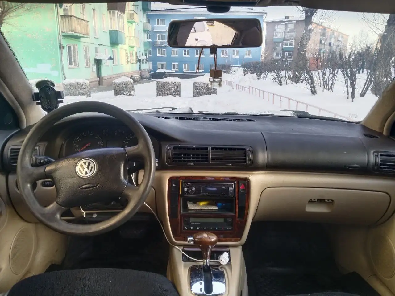 Volkswagen Passat Б5 1.8 2000г. в хорошем состоянии - Легковые автомобили (Авто) в Иркутск