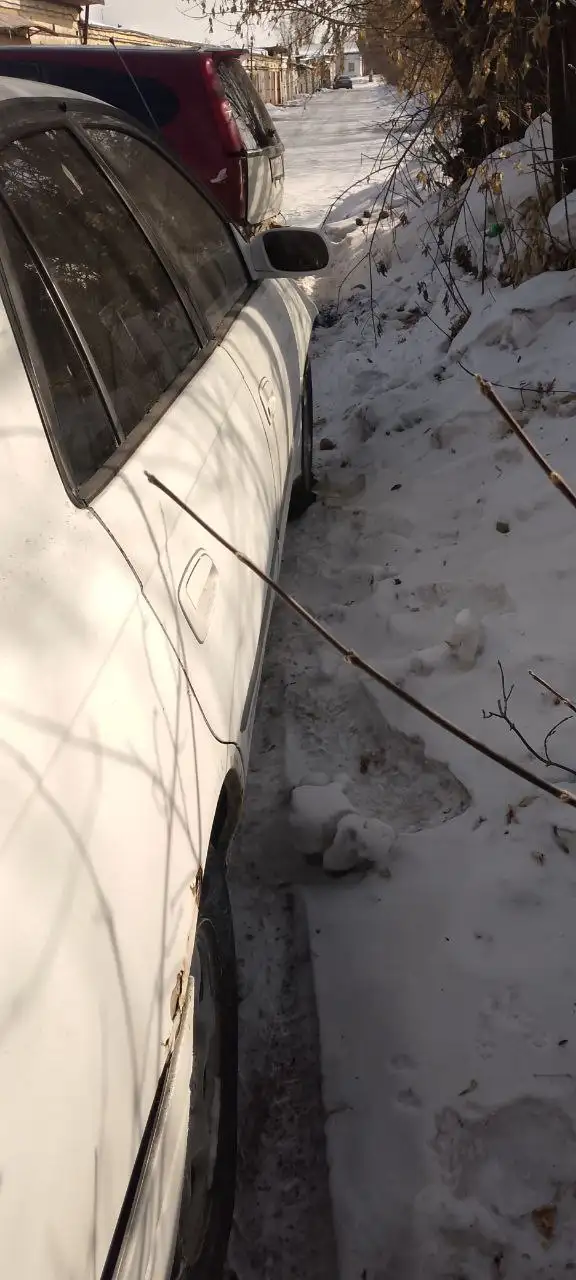 Тойота Карина 1991 года после ДТП - Авто в Иркутск