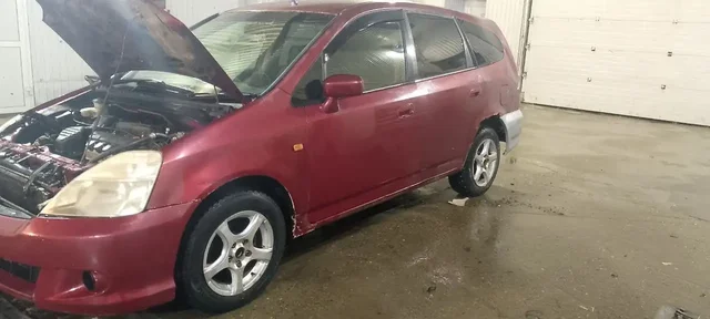 Продажа Honda Stream 2000 года с АКПП - Грузовики и фургоны в Иркутск