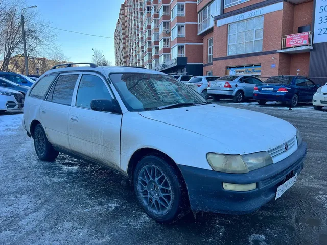 Продажа Тойоты Короллы 1998 года с полным приводом - Магнитолы в Иркутск