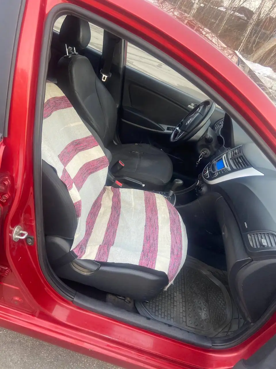 Hyundai Solaris 2011 г.в. АКПП - Легковые автомобили (Авто) в Иркутск