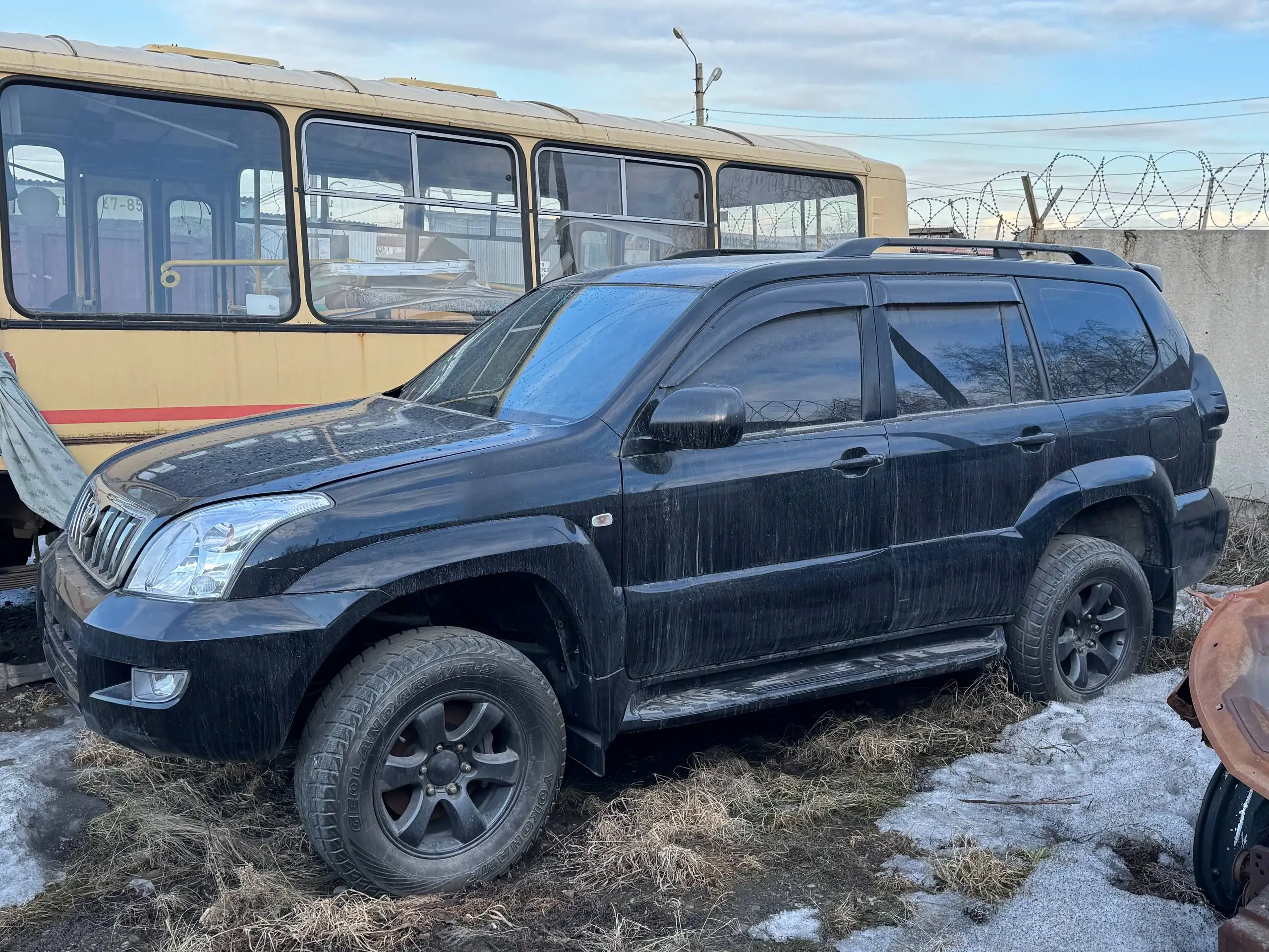 Продажа автомобиля 2006 года с документами, требуется установка мотора 2.7 - Авто в Иркутск