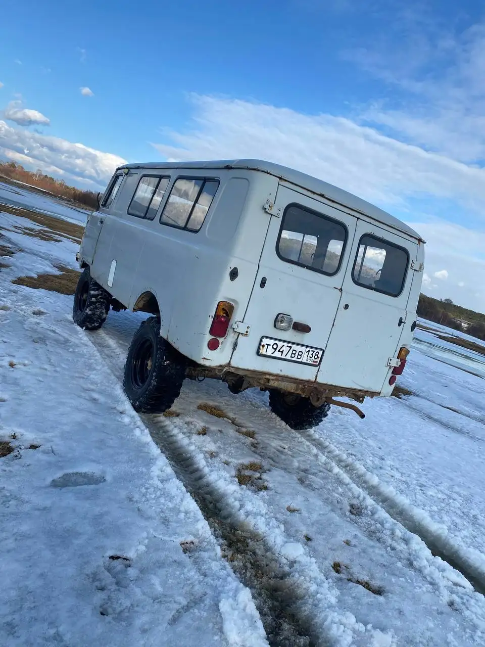 Продажа автомобиля ВАЗ 2107 1997 года в Иркутске - ВАЗ (Lada) (Авто) в Иркутск