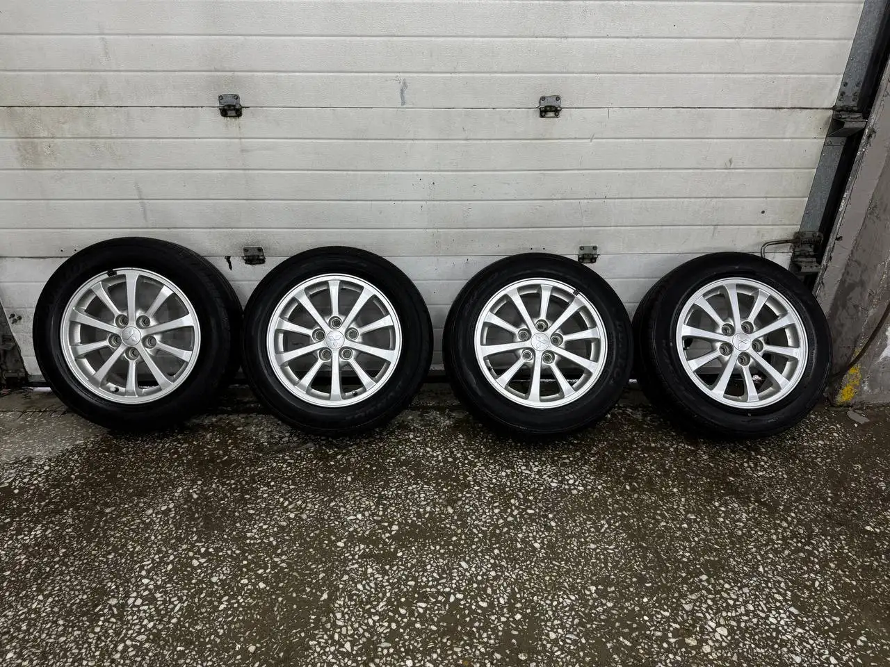 Продажа дисков на летней резине оригинал - Запчасти (Авто) в Иркутск