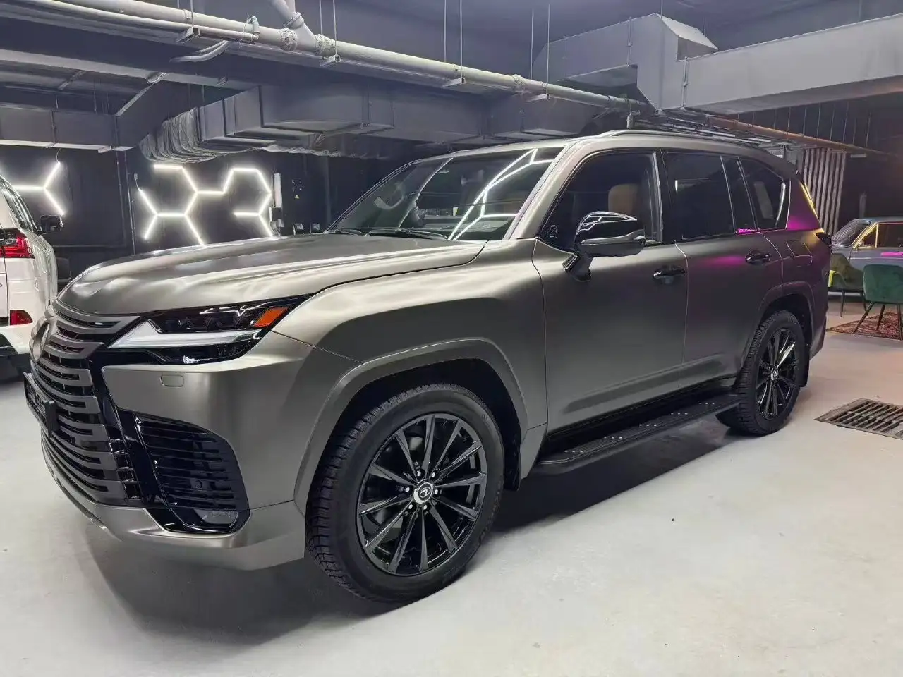 Lexus LX 600 по низкой цене - Легковые автомобили (Авто) в Иркутск