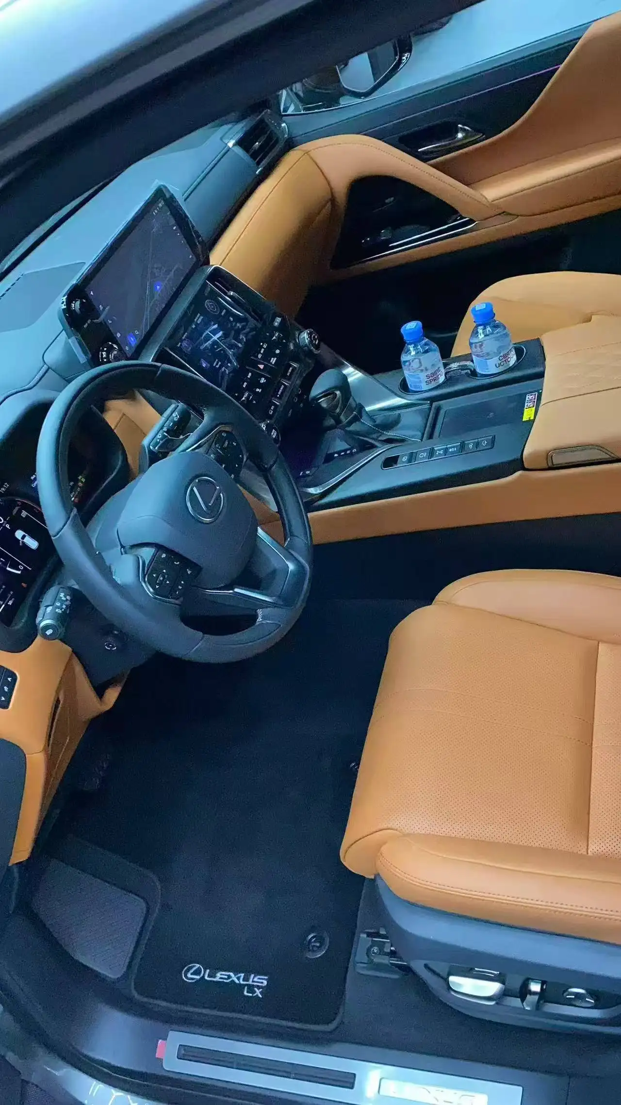 Lexus LX 600 по низкой цене - Легковые автомобили (Авто) в Иркутск