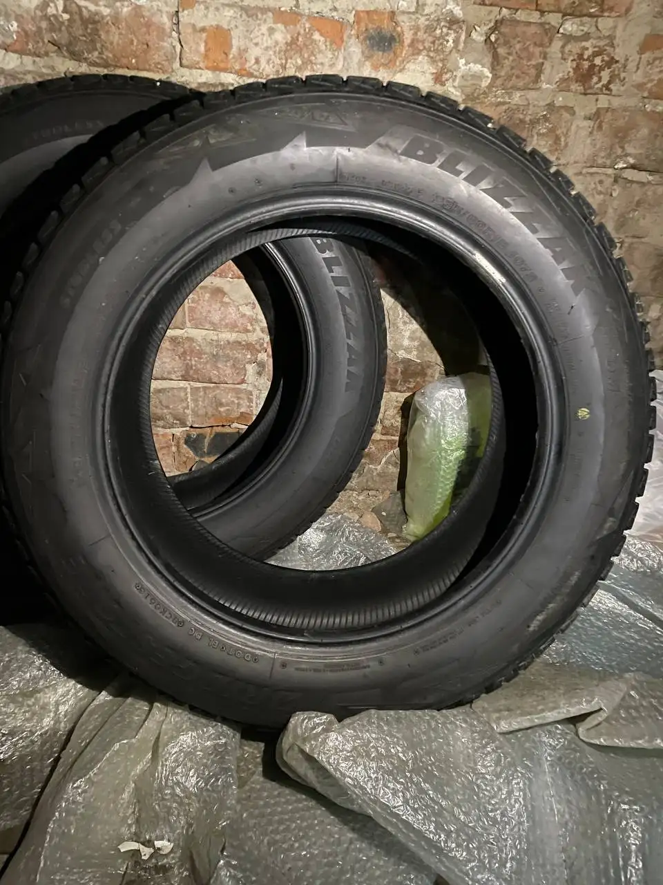 Продажа зимней резины на липучках - Шины и диски (Авто) в Иркутск