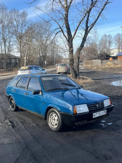 Продажа автомобиля ВАЗ 2107 - Легковые автомобили в Иркутск