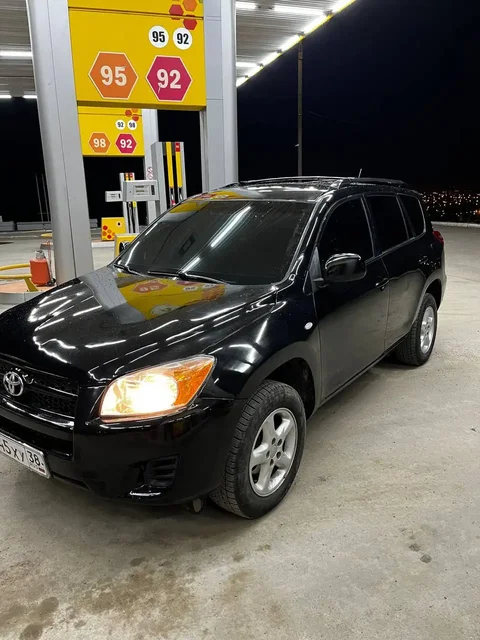 Автомобиль 2010 года, 2.5 литра, автомат - Авто в Иркутск