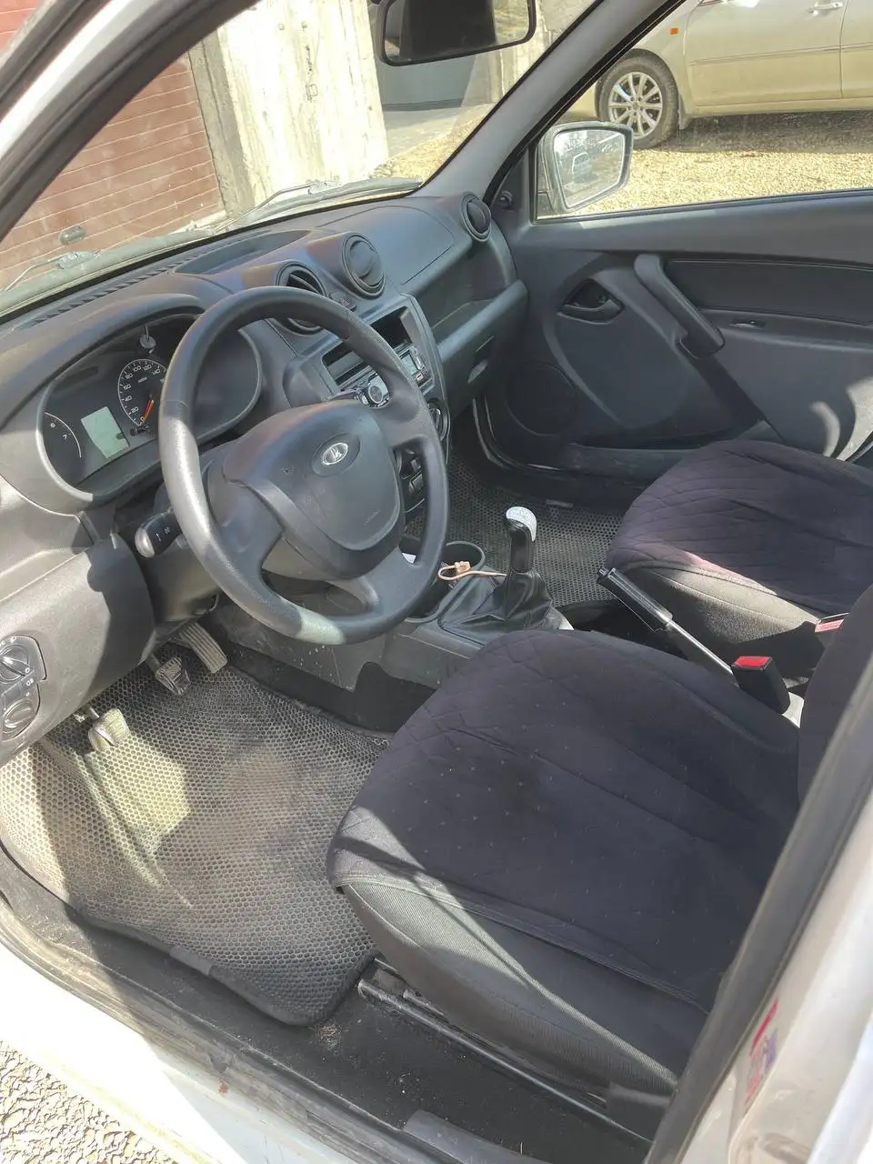 Продажа Lada Granta 2017 года - Легковые автомобили (Авто) в Иркутск