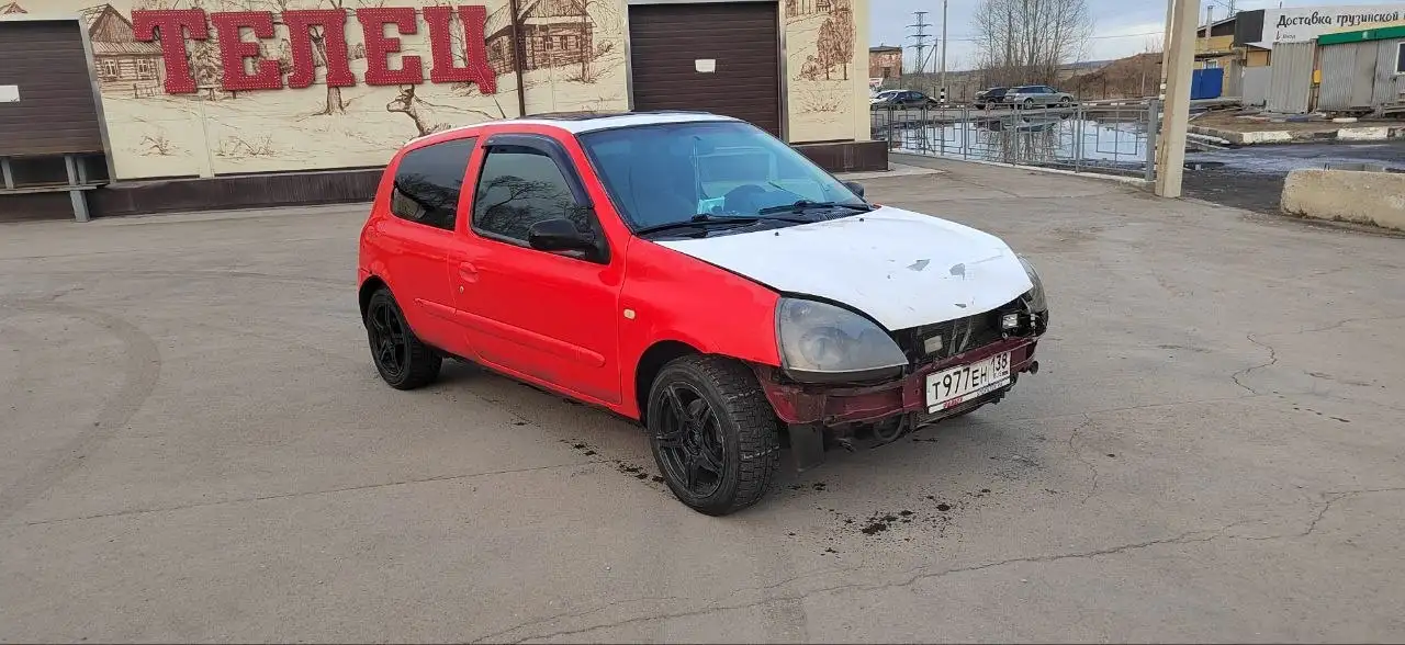 Рено Клио 2 поколение рестайлинг 2001 года - Легковые автомобили (Авто) в Иркутск