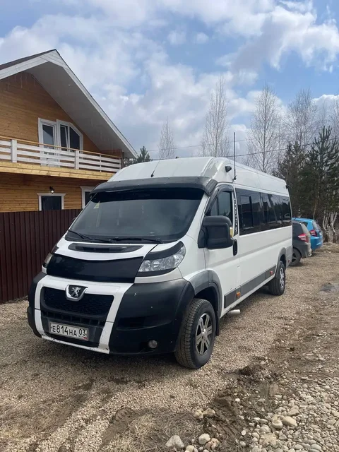 Продажа автомобиля 2012 года с нюансами по ходовке и КПП - Легковые автомобили в Иркутск