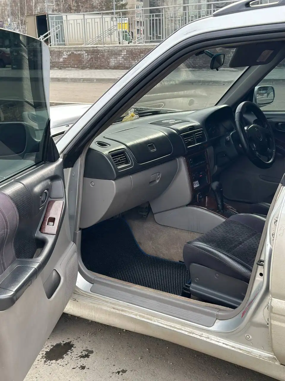 Продам Subaru Forester 2.0 автомат в хорошем состоянии - Легковые автомобили (Авто) в Ангарск