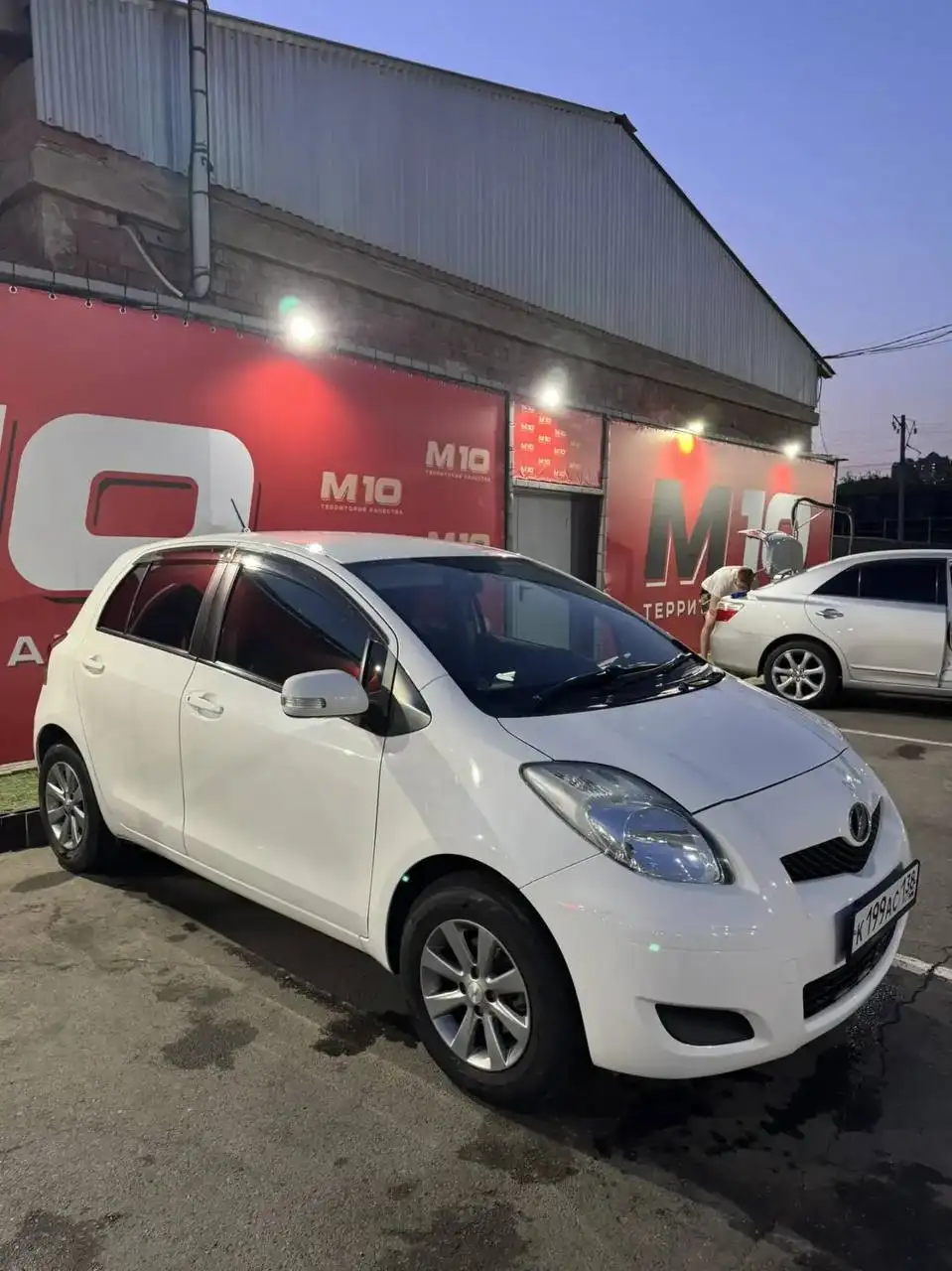 Продам Toyota Vitz 2010 года - Легковые автомобили (Авто) в Иркутск