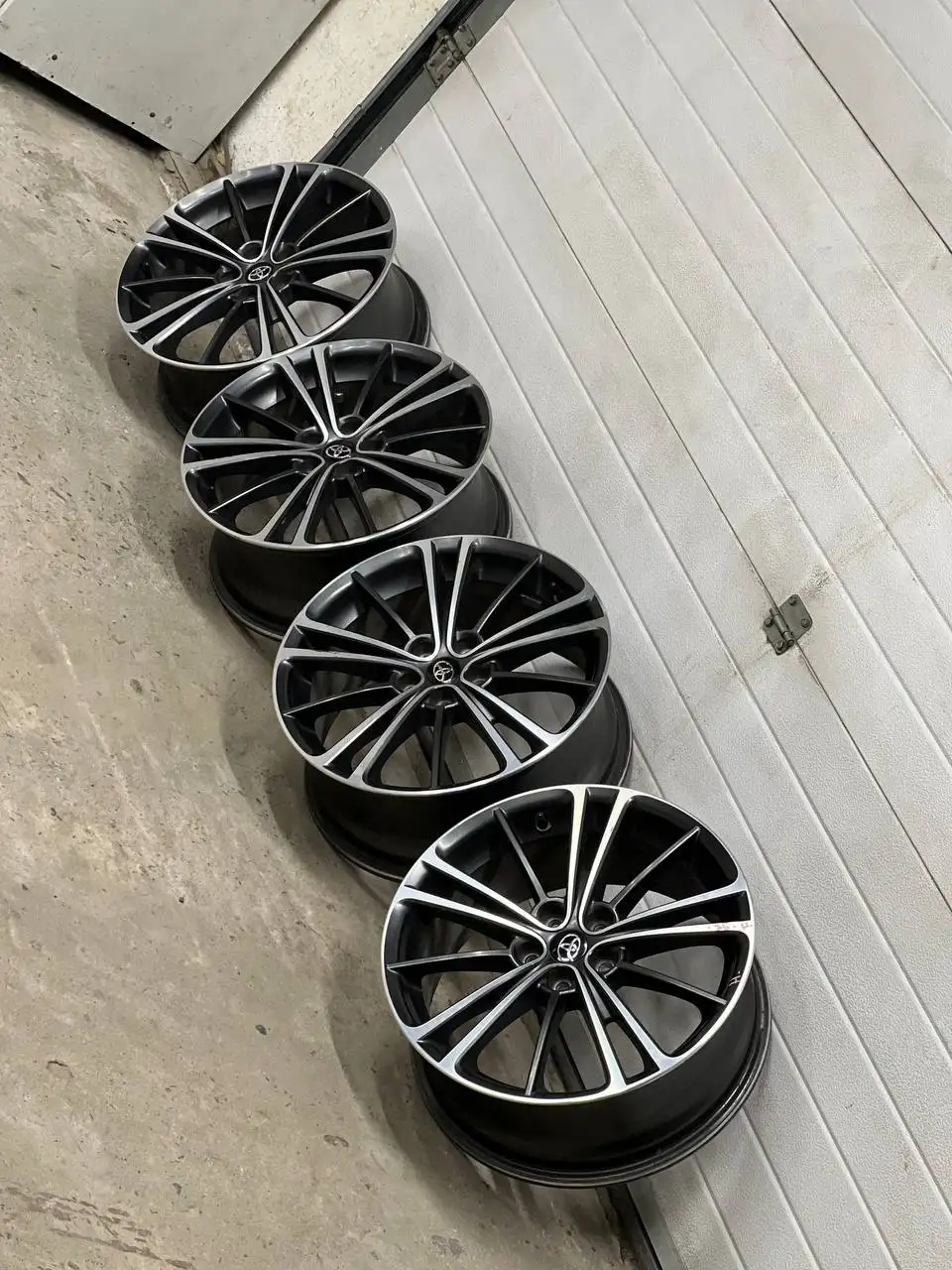 Диски Toyota GT86 с резиной 215/45/17 - Запчасти (Авто) в Иркутск