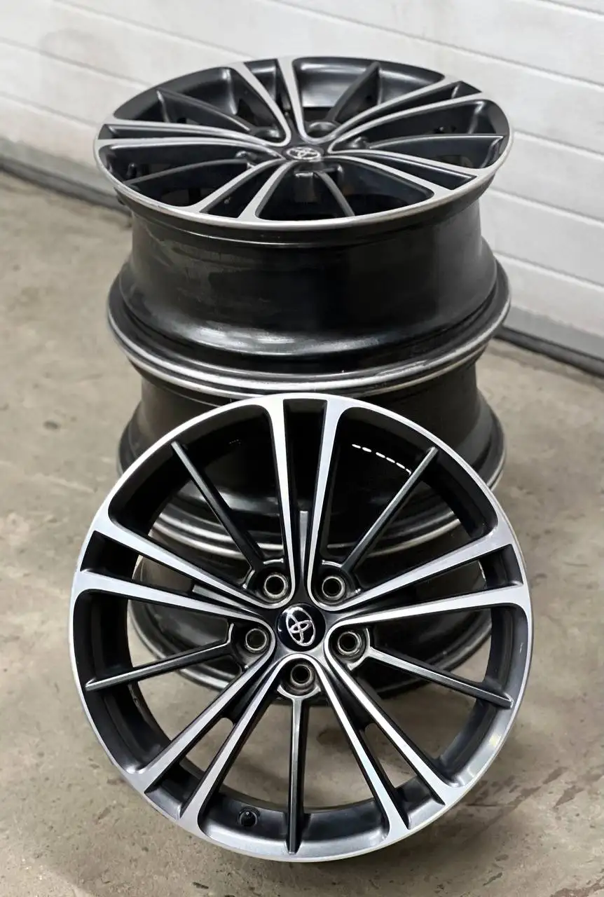 Диски Toyota GT86 с резиной 215/45/17 - Запчасти (Авто) в Иркутск