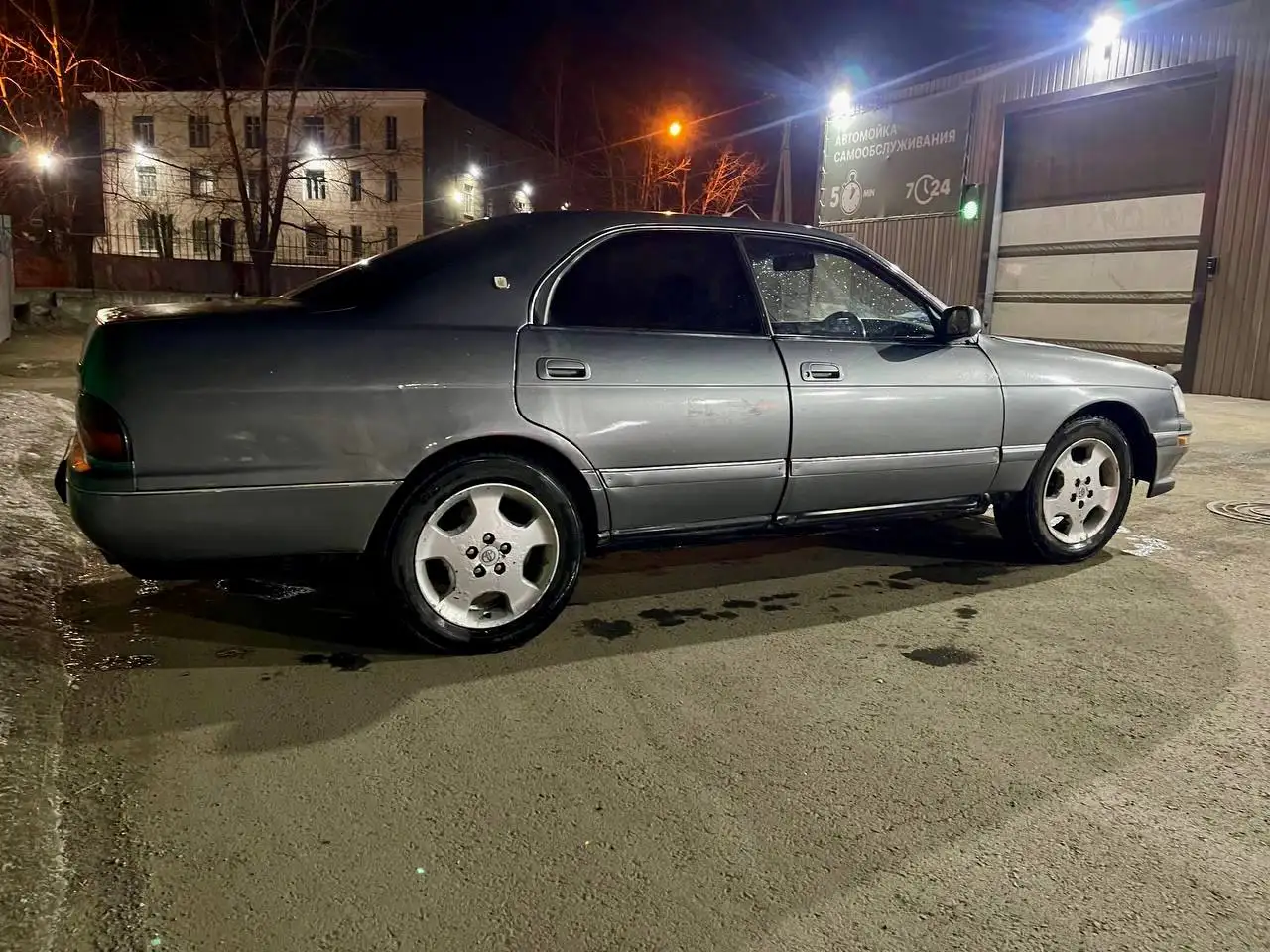 Продажа Toyota Crown 1992 года с проблемой двигателя - Авто в Иркутск