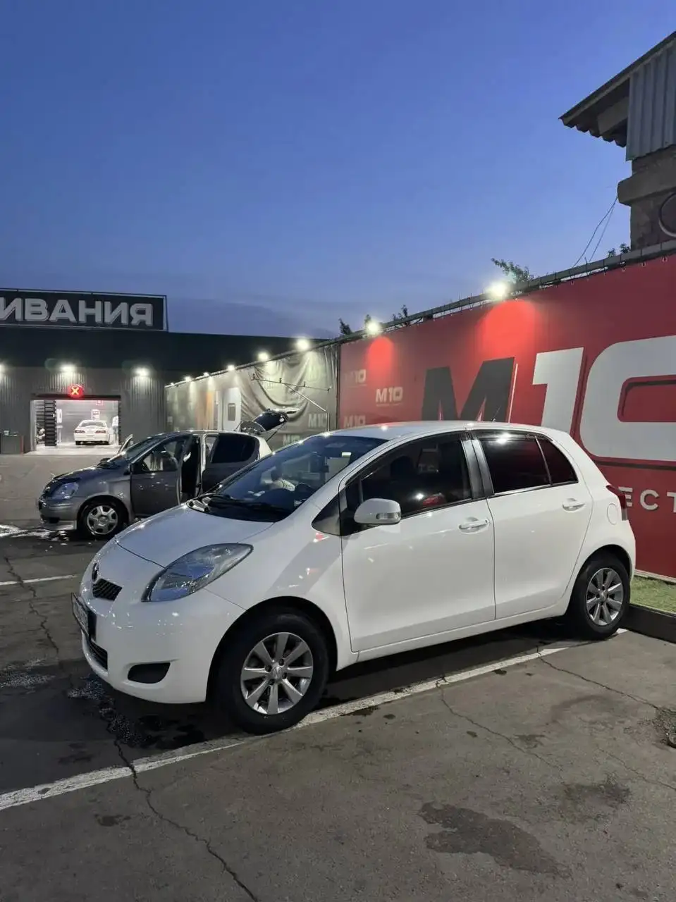 Продажа Toyota Vitz 2010 года - Авто в Иркутск