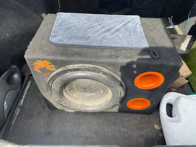 Продам сабвуфер - Автозвук в Иркутск