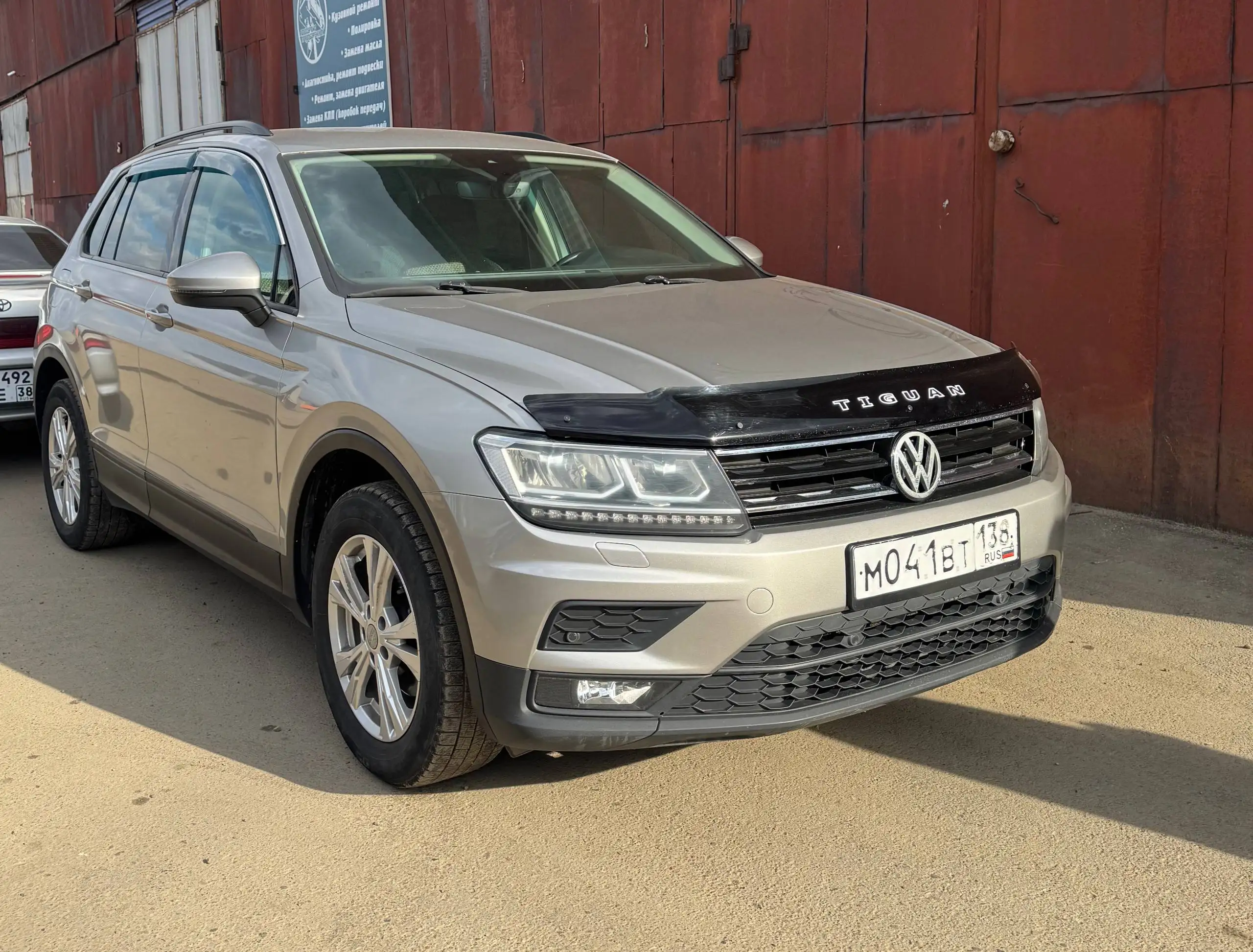 Volkswagen Tiguan 2019 - Легковые автомобили (Авто) в Иркутск