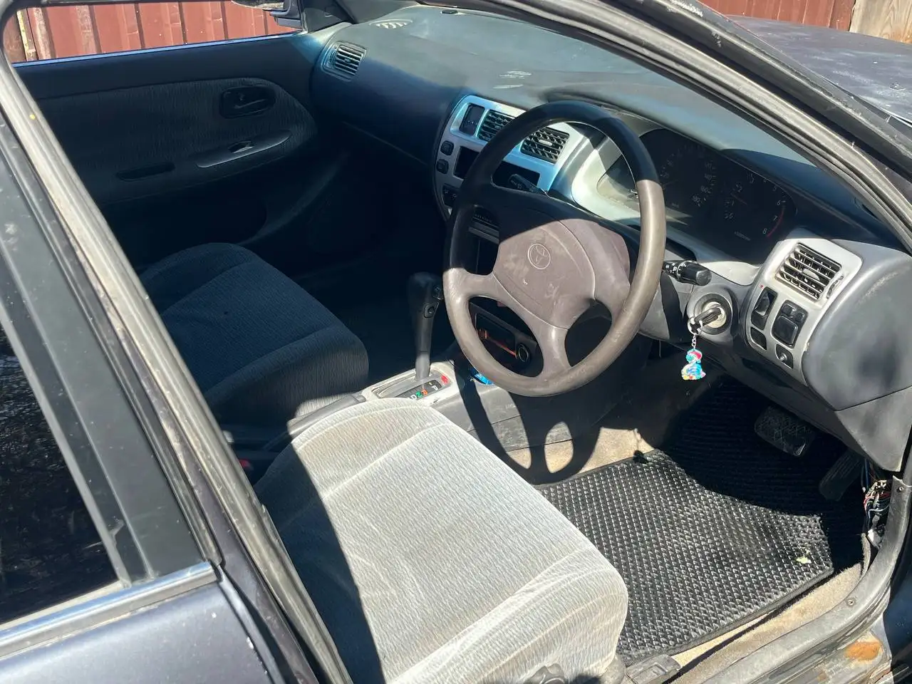 Toyota Voxy 85K пробег - техника булочка - Toyota Voxy (Авто) в Иркутск