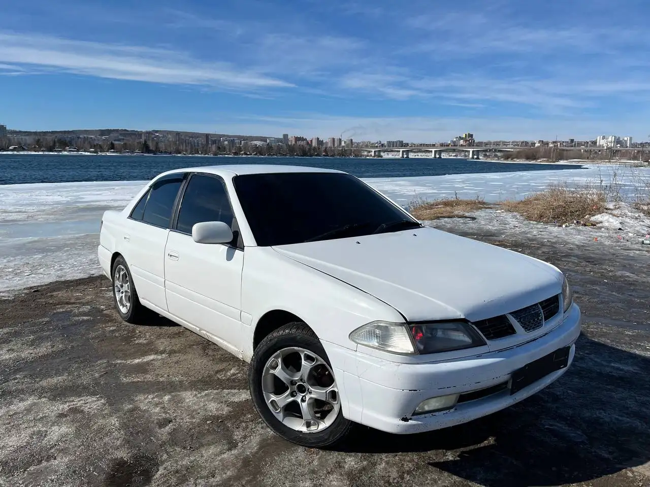 Продажа авто Карина 1999 - Авто в Иркутск