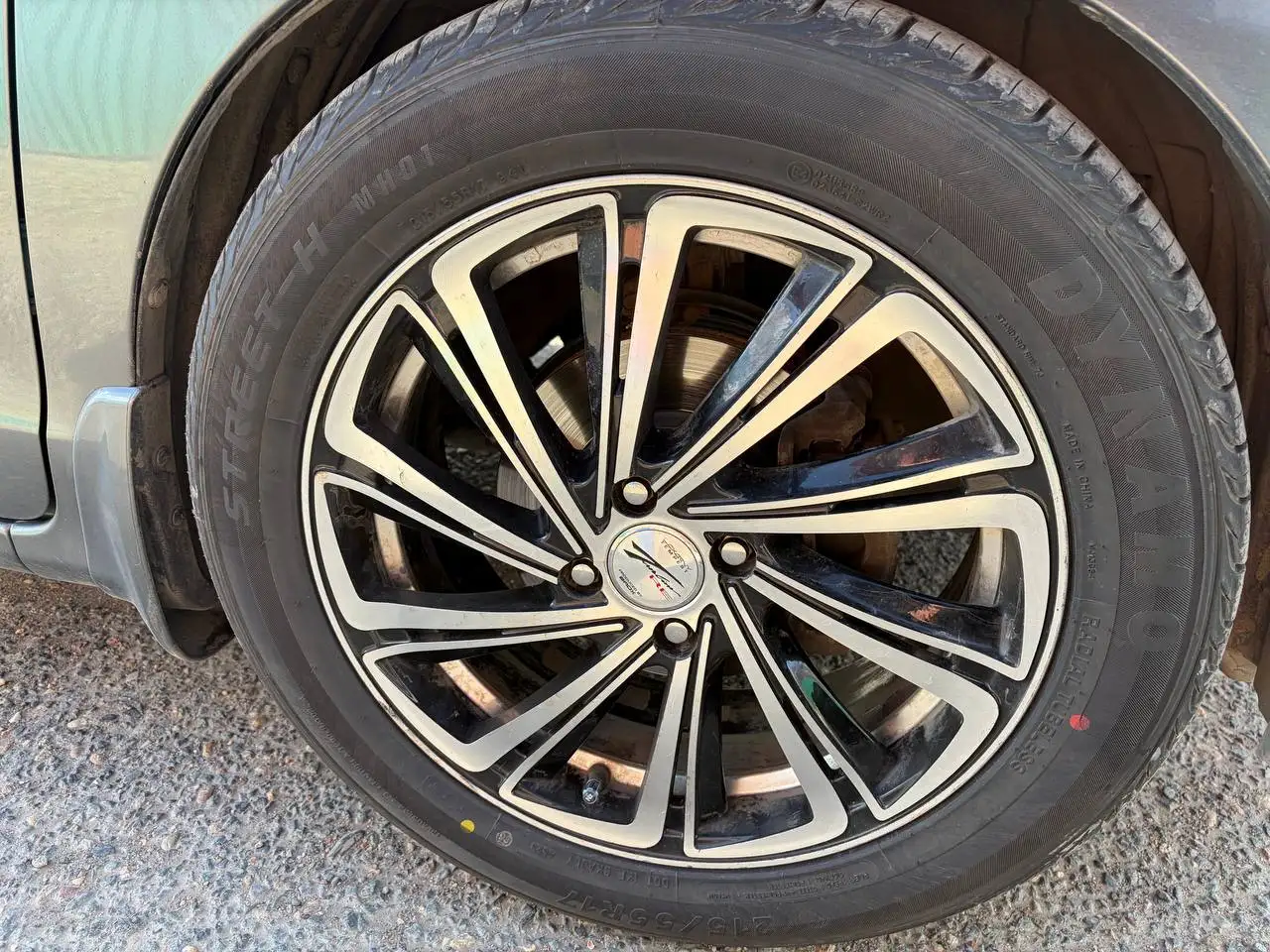 Продам колеса BADX 215/55R17 - Шины и диски (Авто) в Усолье