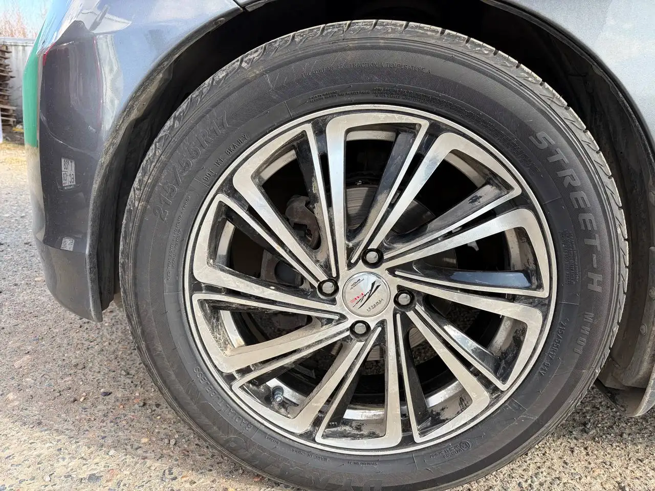 Продам колеса BADX 215/55R17 - Шины и диски (Авто) в Усолье
