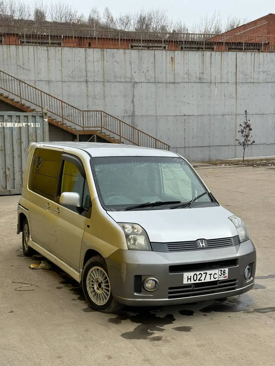 Honda Mobilio 2003 - Авто в Иркутск